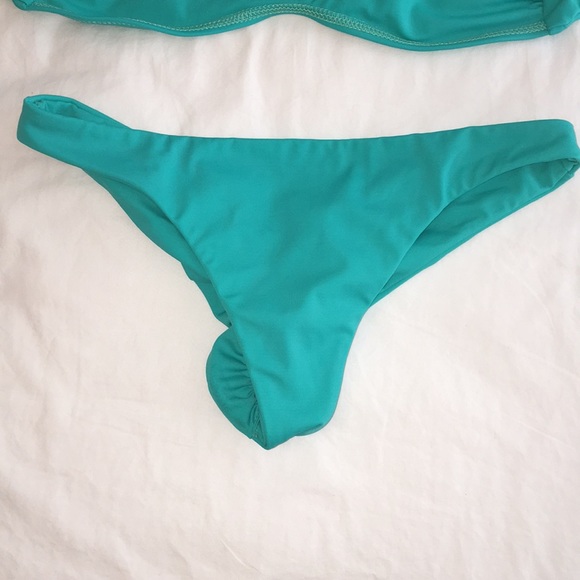 Hot Miami Styles scrunch butt bikini strapless - Picture 5 of 5